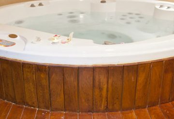 Installation de spa de nage